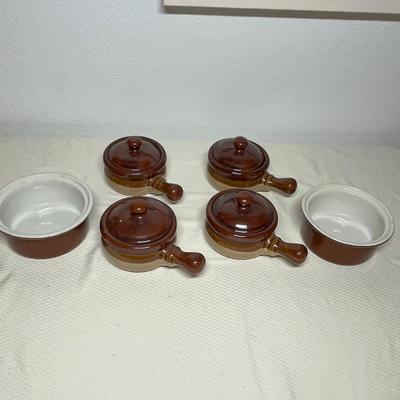 Lot 414 Brown bake ware