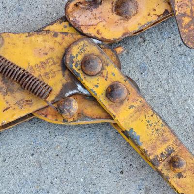 Wire Stretcher & Roll of Fence Wire