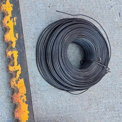 Wire Stretcher & Roll of Fence Wire