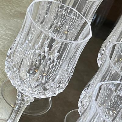 Lot 423 Pressed glass stemware