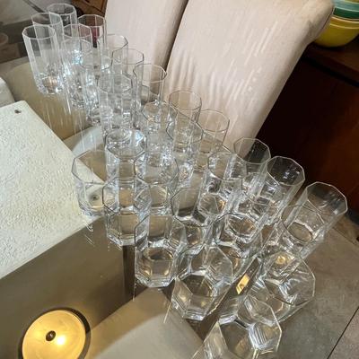 Lot 426 Octagon Bar ware