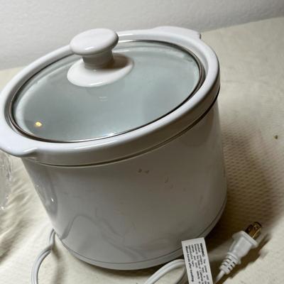 Lot 429 Small Crock pot & crystal bowl