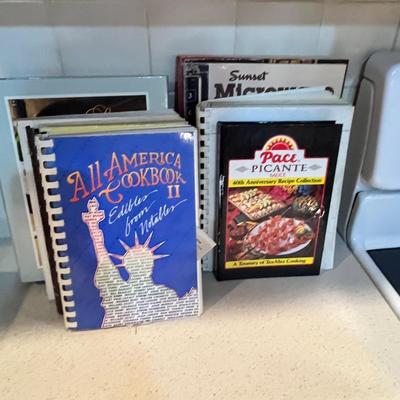 Lot 432 Cook Books #3