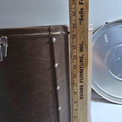 Vintage Round Hat Box with Latch Closure