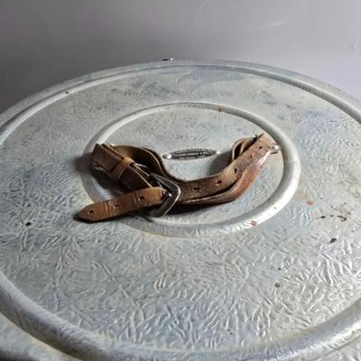 Vintage Hat Box with Faux Leather Texture & Buckle Handle