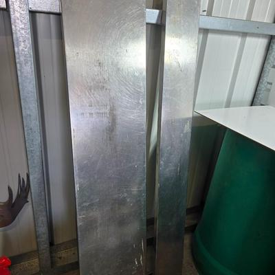 Set of 2 Heavy-Duty stainless-steel shelves / Panels