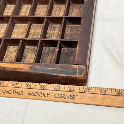Lot 445 Printer's tray