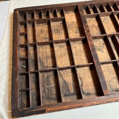 Lot 445 Printer's tray