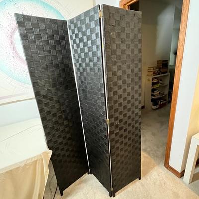 Lot 446 Black 3 panel screen
