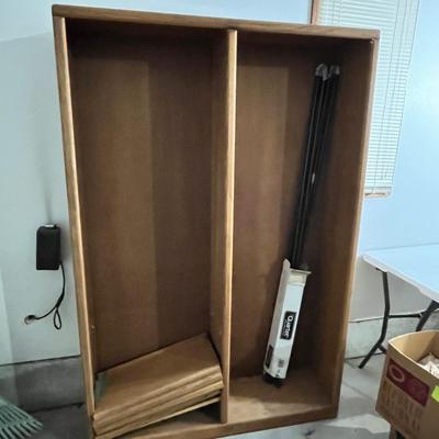 Lot 459 Oak book shelf