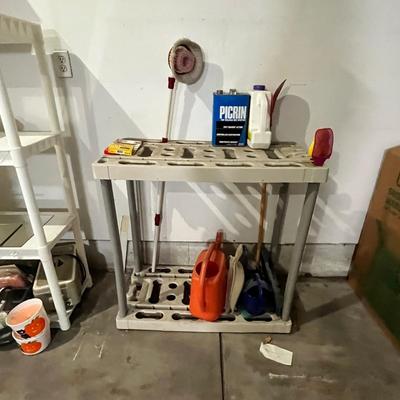 Lot 466 Utility rack