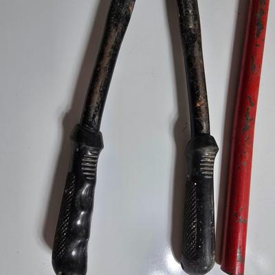 Two pairs of Bolt Cutters – 18" & 24"
