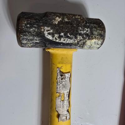 Sledgehammer & Bolt Cutter Combo – Heavy-Duty Utility Pair