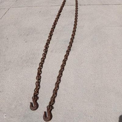 Heavy-Duty Tow Chain with Hooks – Approx. 14 ft