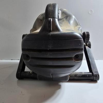 Cyclops Rechargeable Spotlight – Heavy-Duty Utility Light