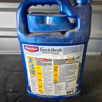 Tree & Shrub Care Lot with Hose Fittings – Insect Control & Watering Hardware