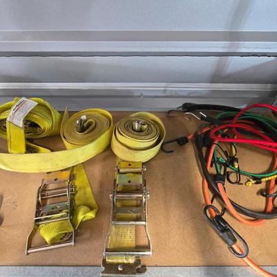 Tie-Down & Towing Lot – Ratchet Straps, Bungee Cords, and Trailer Hitch Ball