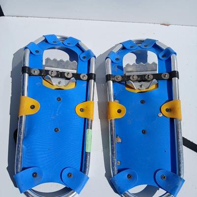 Tubbs Flurry Snowshoes – Youth/Small Adult Size