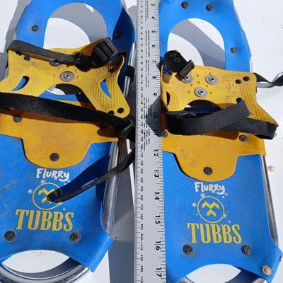 Tubbs Flurry Snowshoes – Youth/Small Adult Size