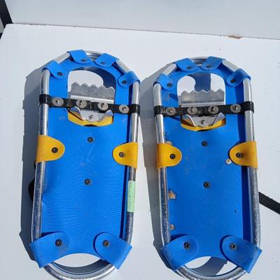 Tubbs Flurry Snowshoes – Youth/Small Adult Size