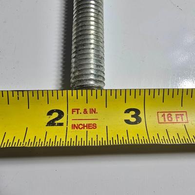 24 Heavy-Duty Carriage Bolts – 24 in each lot