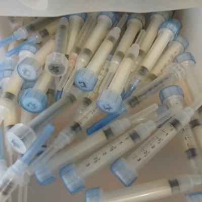 Grooming & Veterinary Supply Lot – Clippers, Syringes, Slide Boxes & More