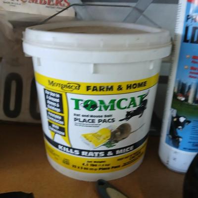Farm & Animal Care Lot – Clippers, Syringes, Heat Lamps, Rodent Control & More