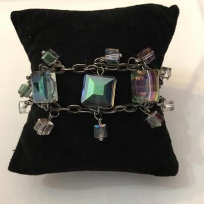 Beautiful gun metal gray & crystal beaded bracelet