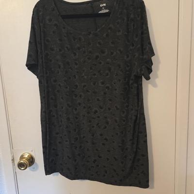 Sonoma Jones New York Lot XL (5)