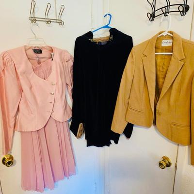 Isabell Gerhart, Ann Hobbs Kastina- Vintage Lot