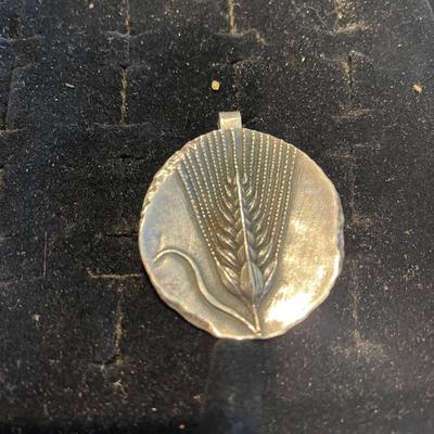 Vintage James Avery Sterling Pendant