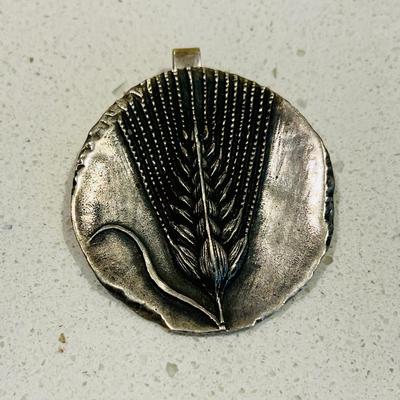 Vintage James Avery Sterling Pendant
