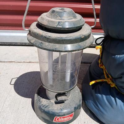 Coleman Camping Gear Lot – Lanterns & Sleeping Bag