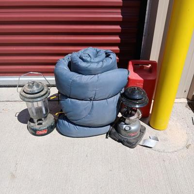 Coleman Camping Gear Lot – Lanterns & Sleeping Bag