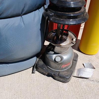 Coleman Camping Gear Lot – Lanterns & Sleeping Bag