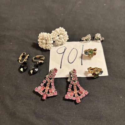 Vintage Clip On Earrings