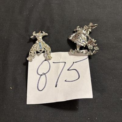 Brooch Lot