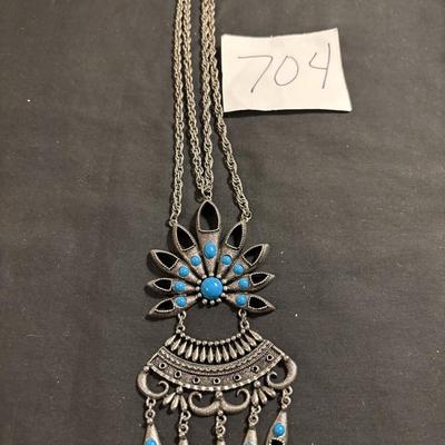Silver Tone Necklace