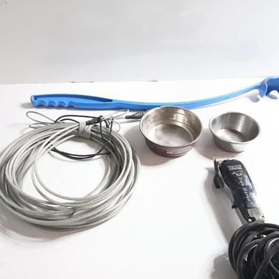 Pet Supply Lot – Wahl Clippers, wire Cable Lead, Dishes & More