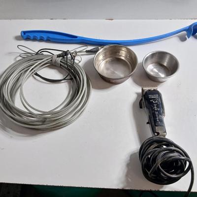 Pet Supply Lot – Wahl Clippers, wire Cable Lead, Dishes & More