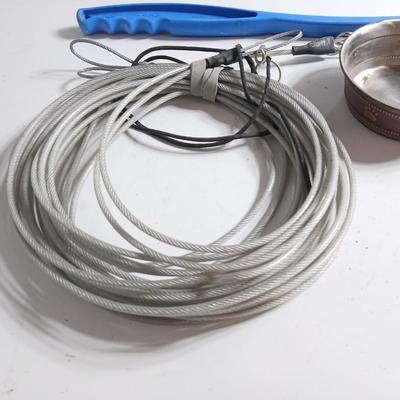 Pet Supply Lot – Wahl Clippers, wire Cable Lead, Dishes & More
