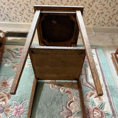 Oak Tall End Table/Plant Stand (PBN-BM)
