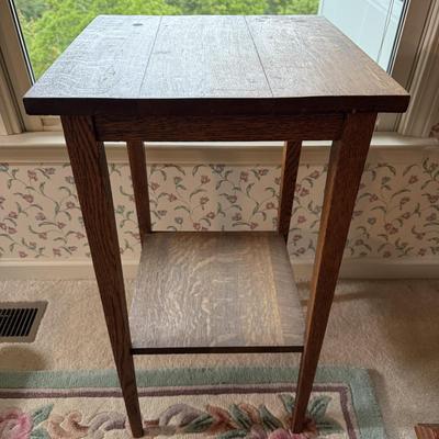 Oak Tall End Table/Plant Stand (PBN-BM)