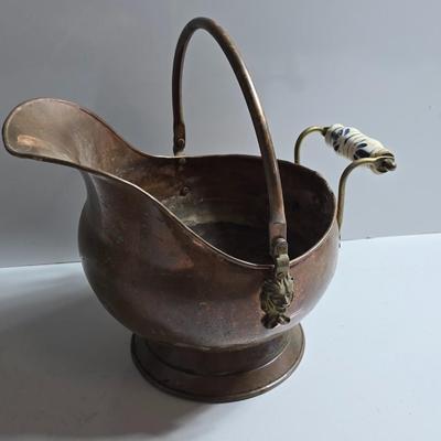 Antique Copper Coal Scuttle with Ceramic Handle