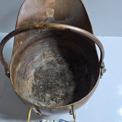 Antique Copper Coal Scuttle with Ceramic Handle
