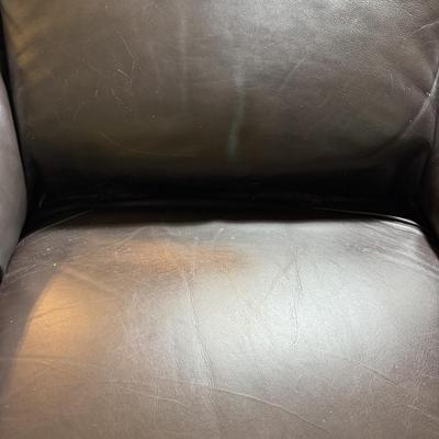 La-Z-Boy Leather Recliner (PBN-BM)
