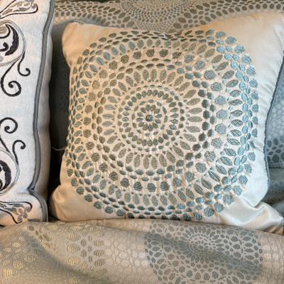 King Size Comforter Set With Matching Pillows (PB-BM)