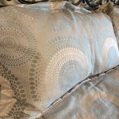 King Size Comforter Set With Matching Pillows (PB-BM)