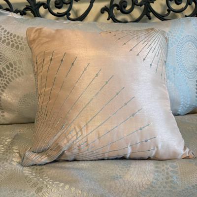 King Size Comforter Set With Matching Pillows (PB-BM)