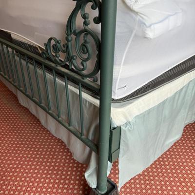 King Size Ornate Iron Bed Frame (PBN-BM)